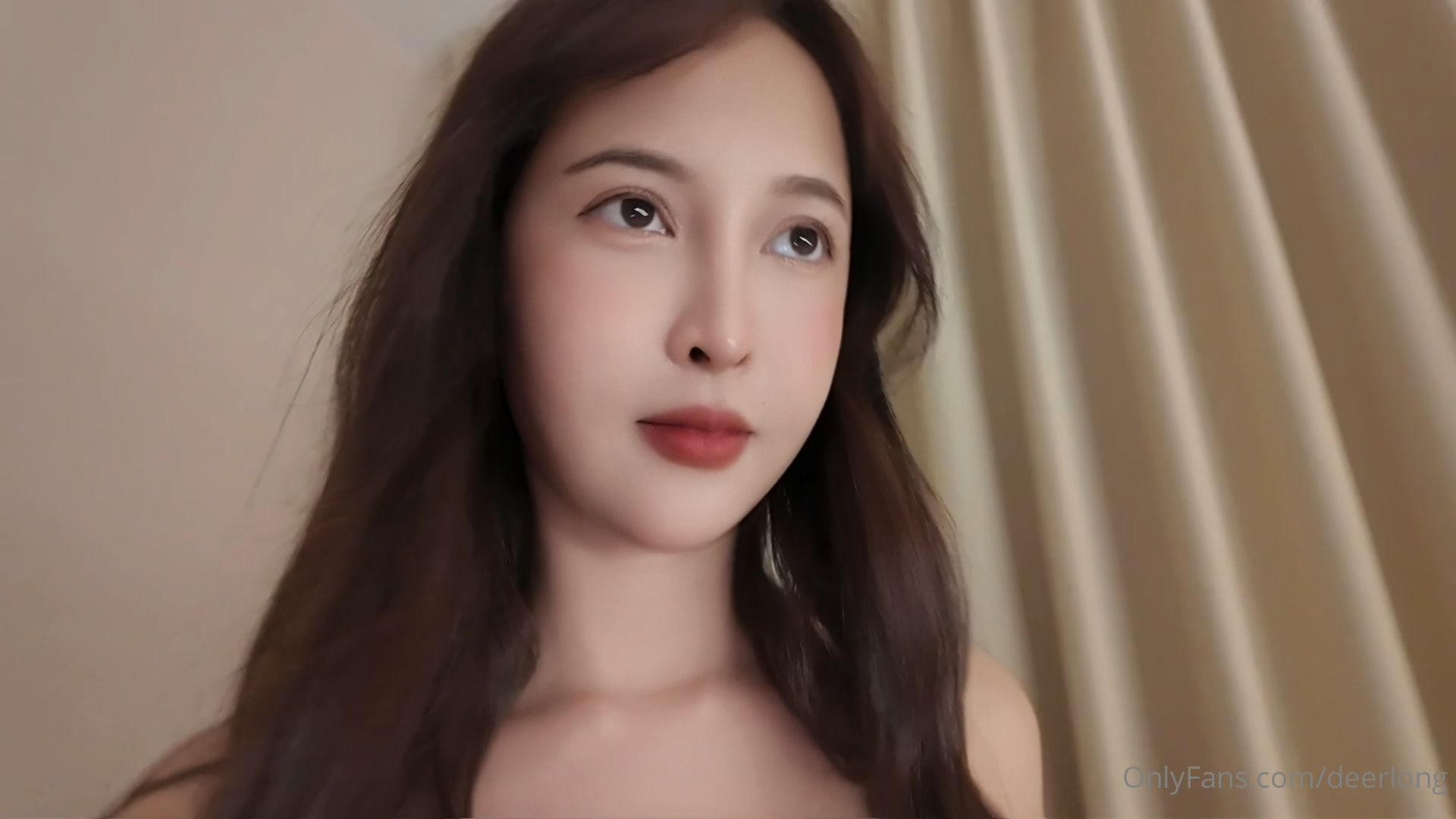 Deerlong แฟนเล่นเกมอยู่หร่อ