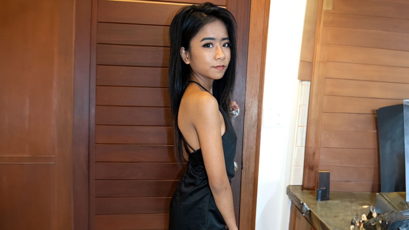 MongerInAsia สาวใช้ส้มอมต่างชาติ Som [ส้ม]